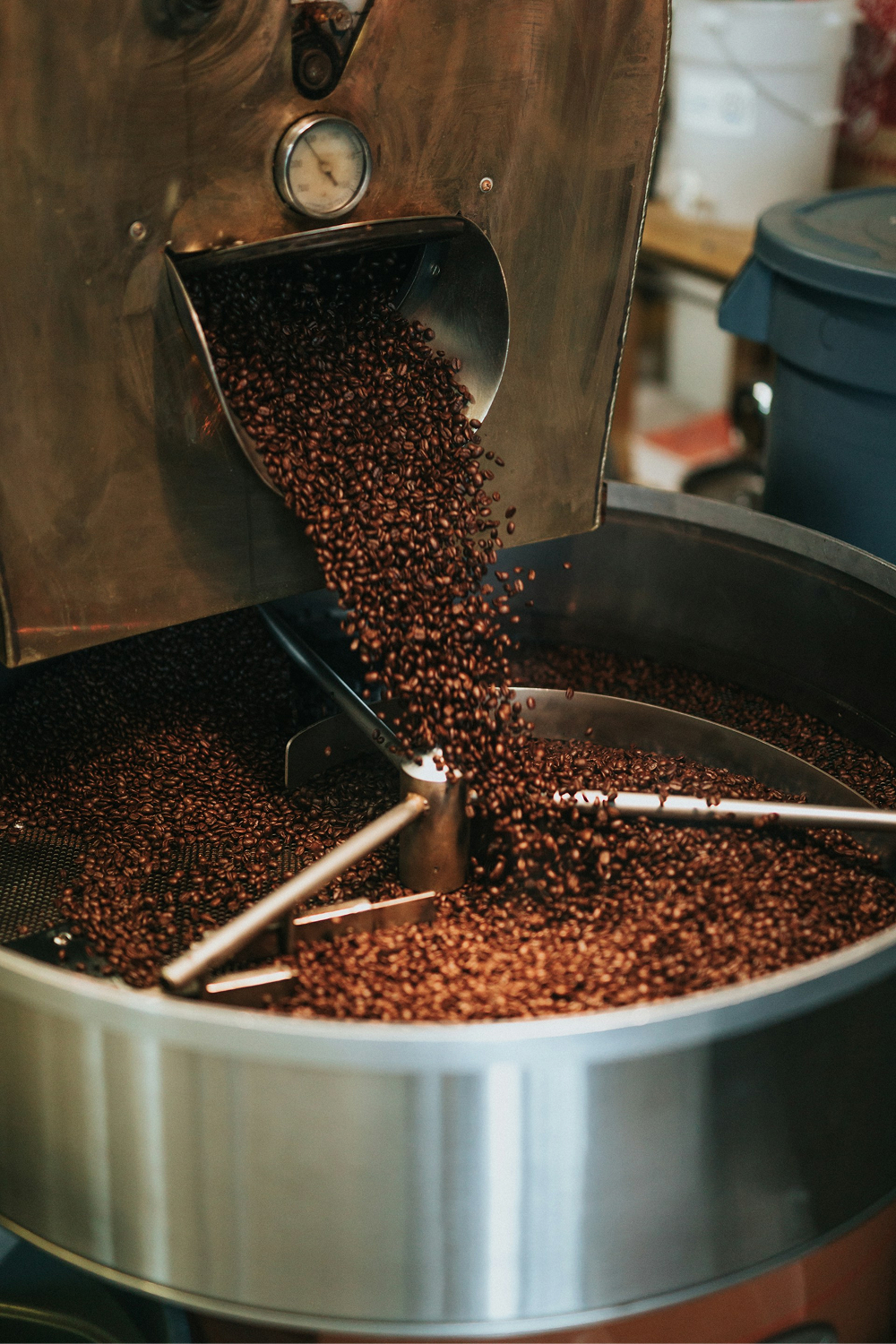 Caffè Toninho - Macinacaffè in azione
